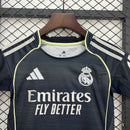 Kit Infantil Real Madrid Visitante 25/26
